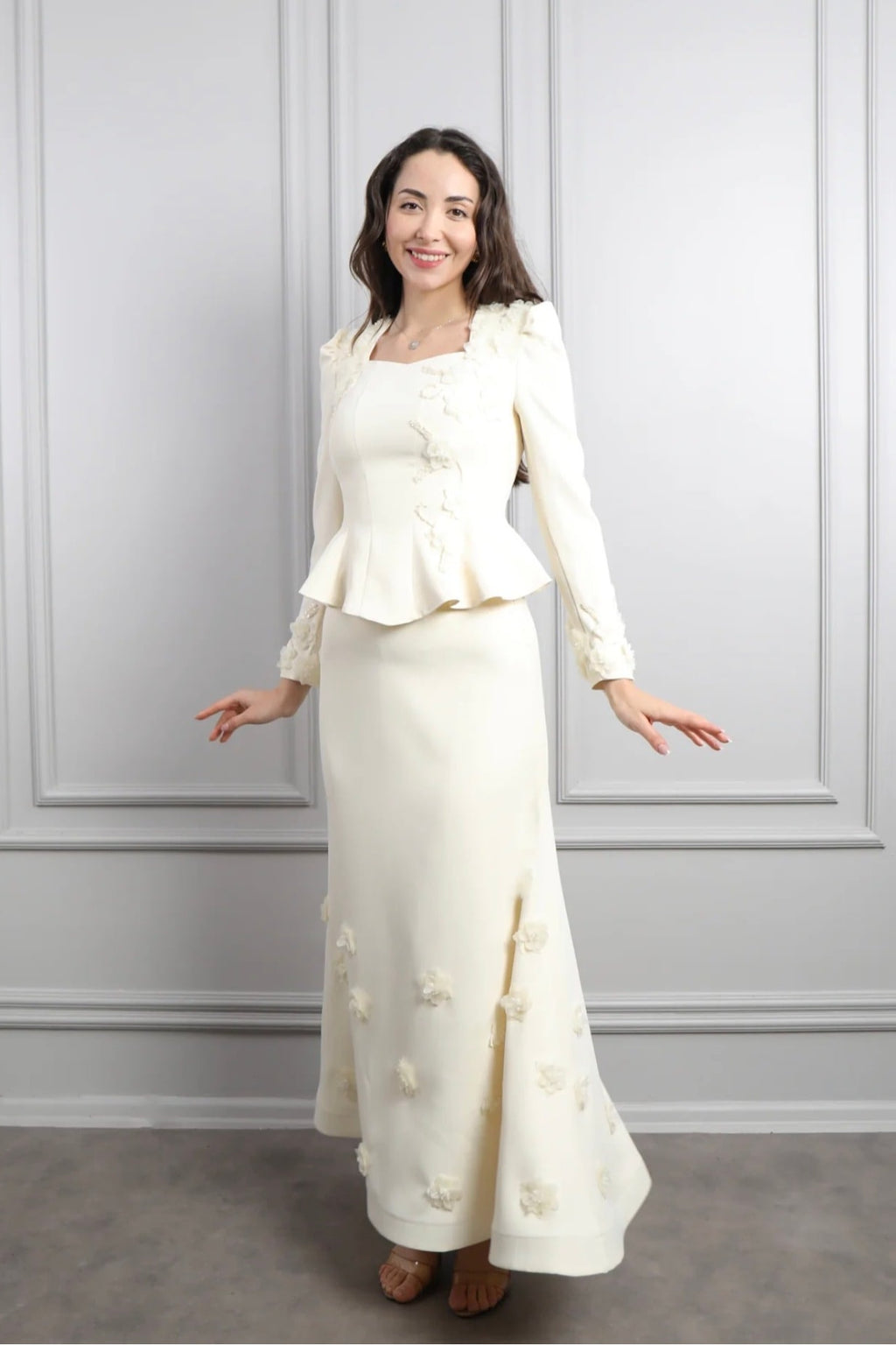 Hana 3D Floral Peplum Two Piece Suit-White