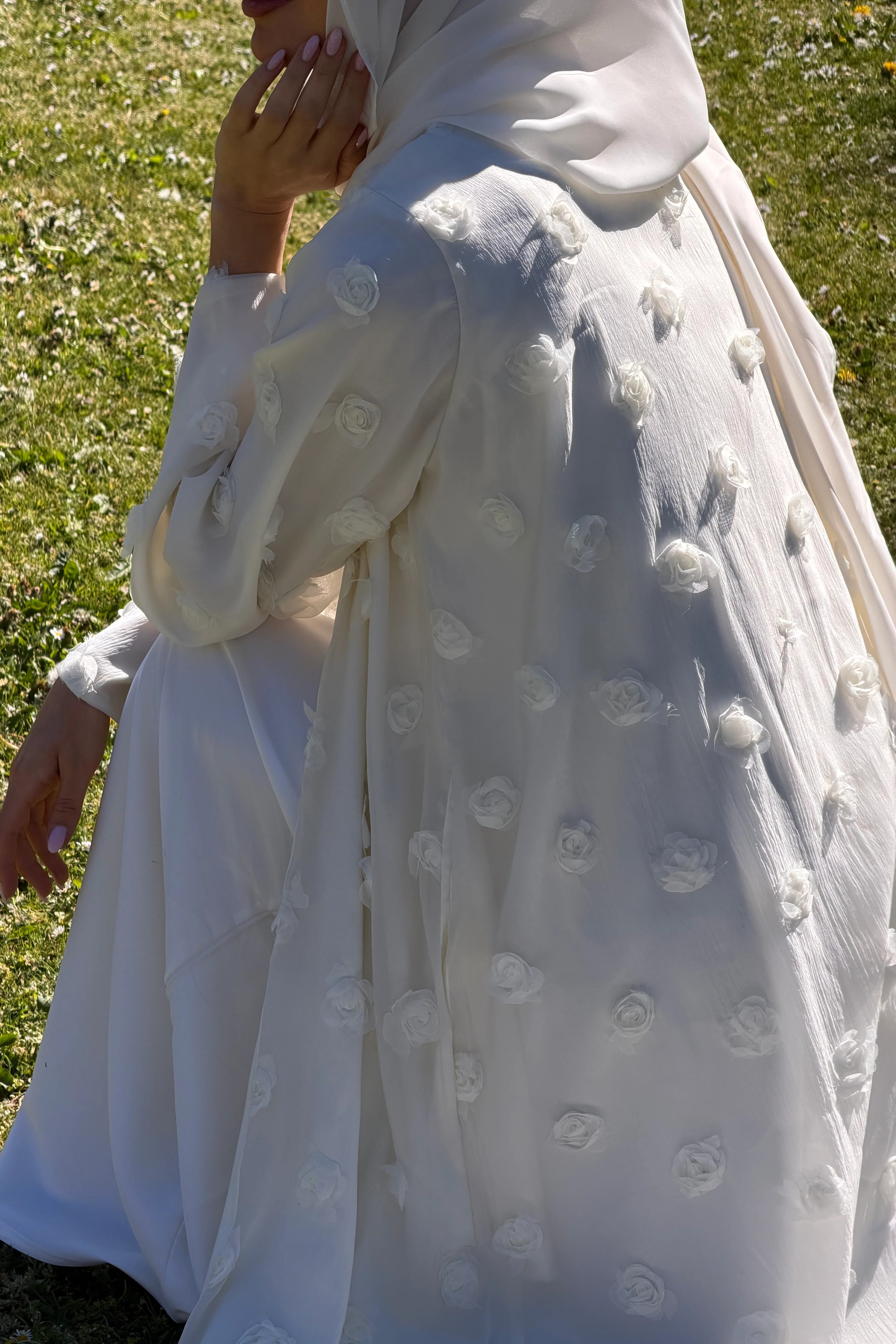 3D Floral Applique Open Abaya & Matching Hijab Two-Piece Set-White