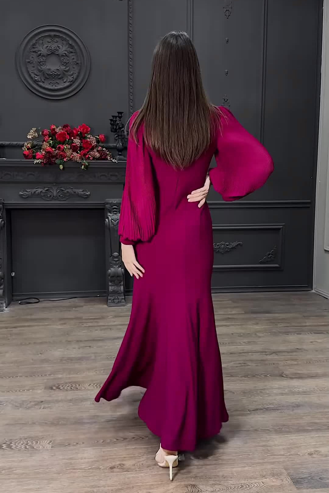 Elowen Pleated Balloon Sleeve Mermaid Maxi-Red