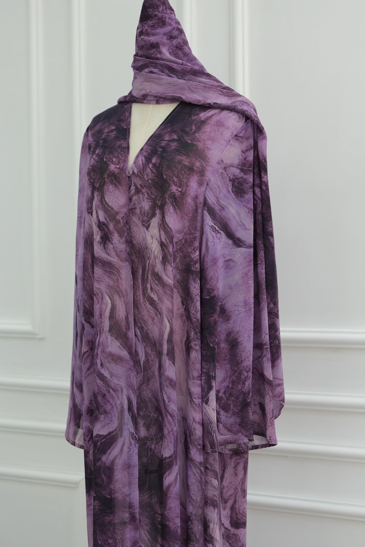 Laila Printed Abaya With Matching Headscarf-Purple