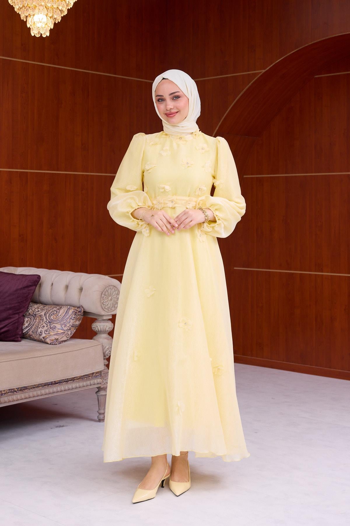 Chloe Floral Applique Organza Maxi Dress-Yellow