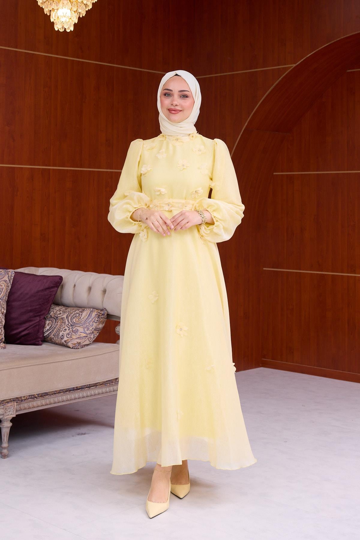 Chloe Floral Applique Organza Maxi Dress-Yellow
