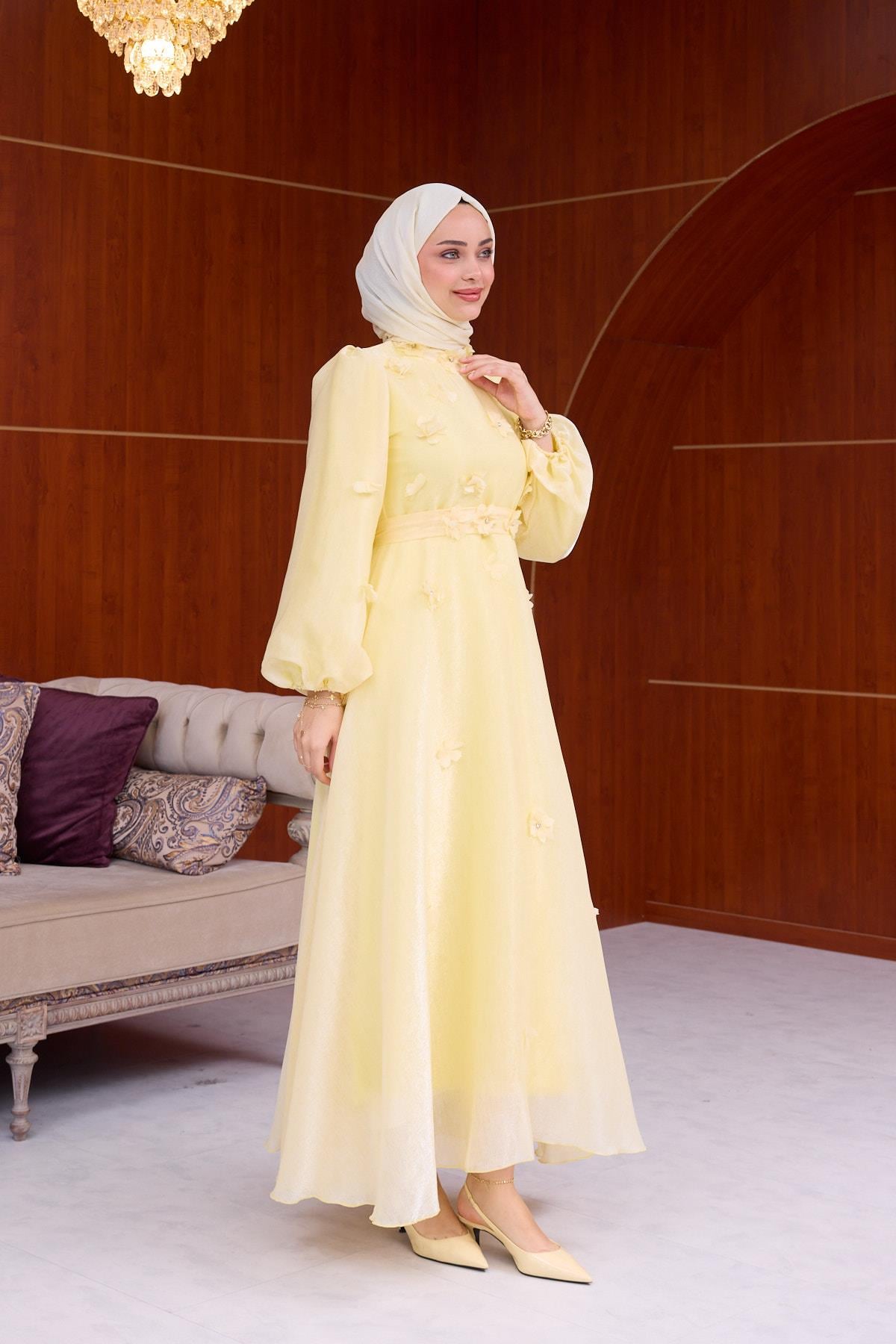 Chloe Floral Applique Organza Maxi Dress-Yellow