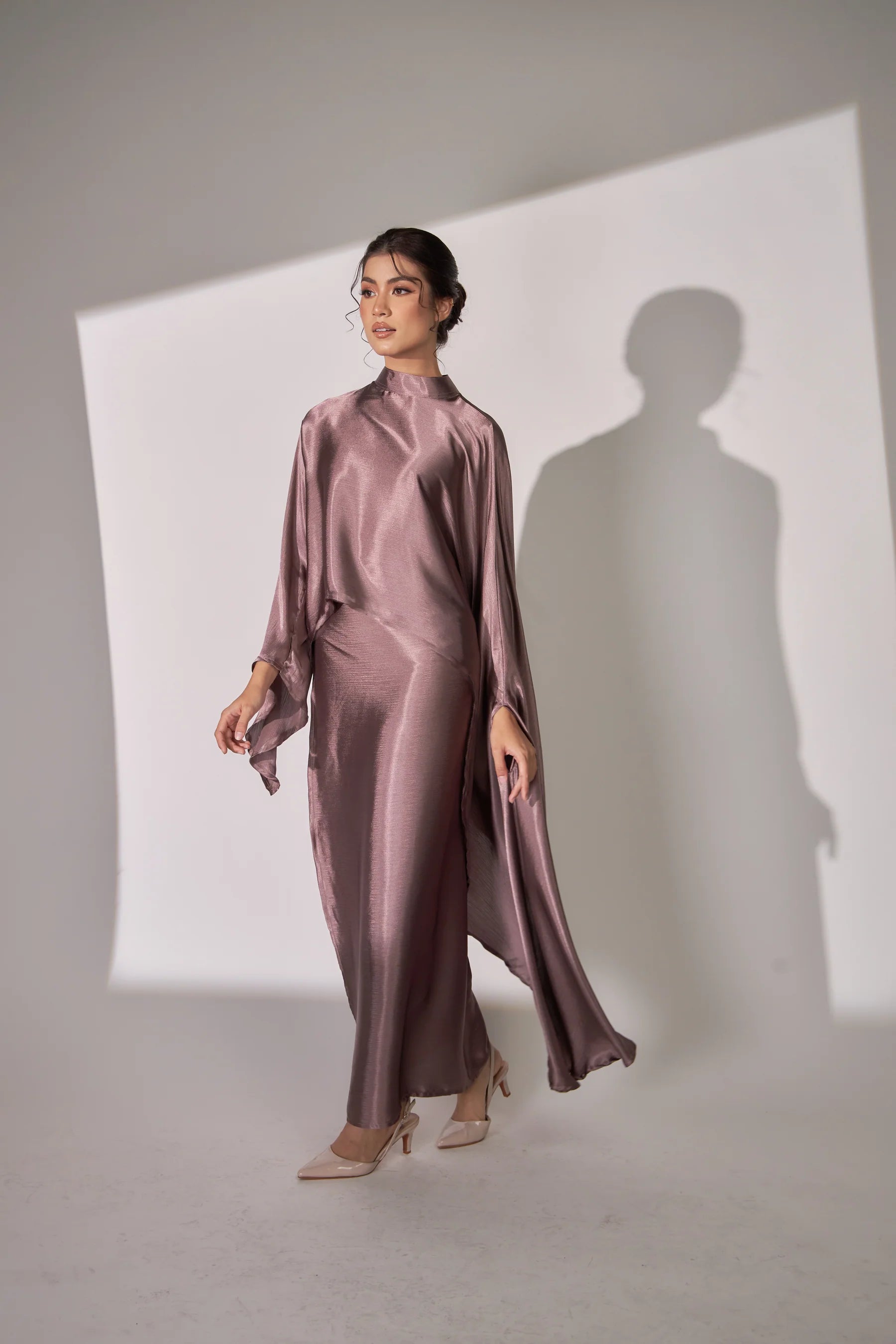 Nurul High Neck Twist Wrap Satin Abaya-Pink