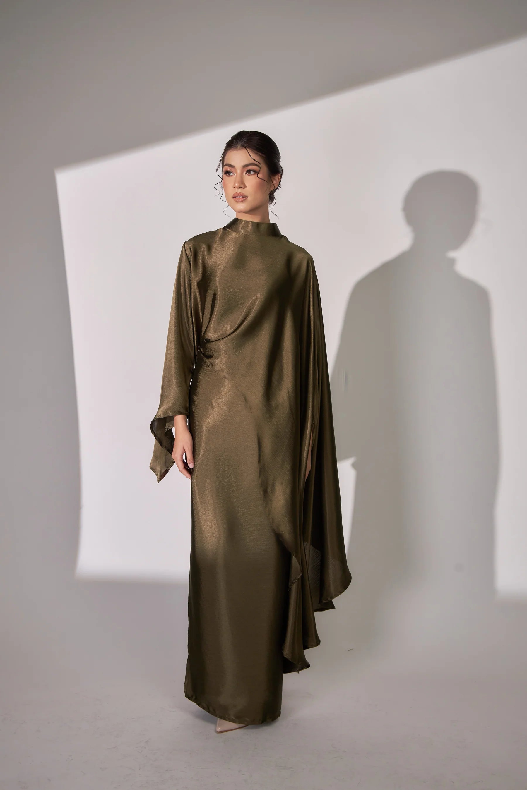 Nurul High Neck Twist Wrap Satin Abaya-Green
