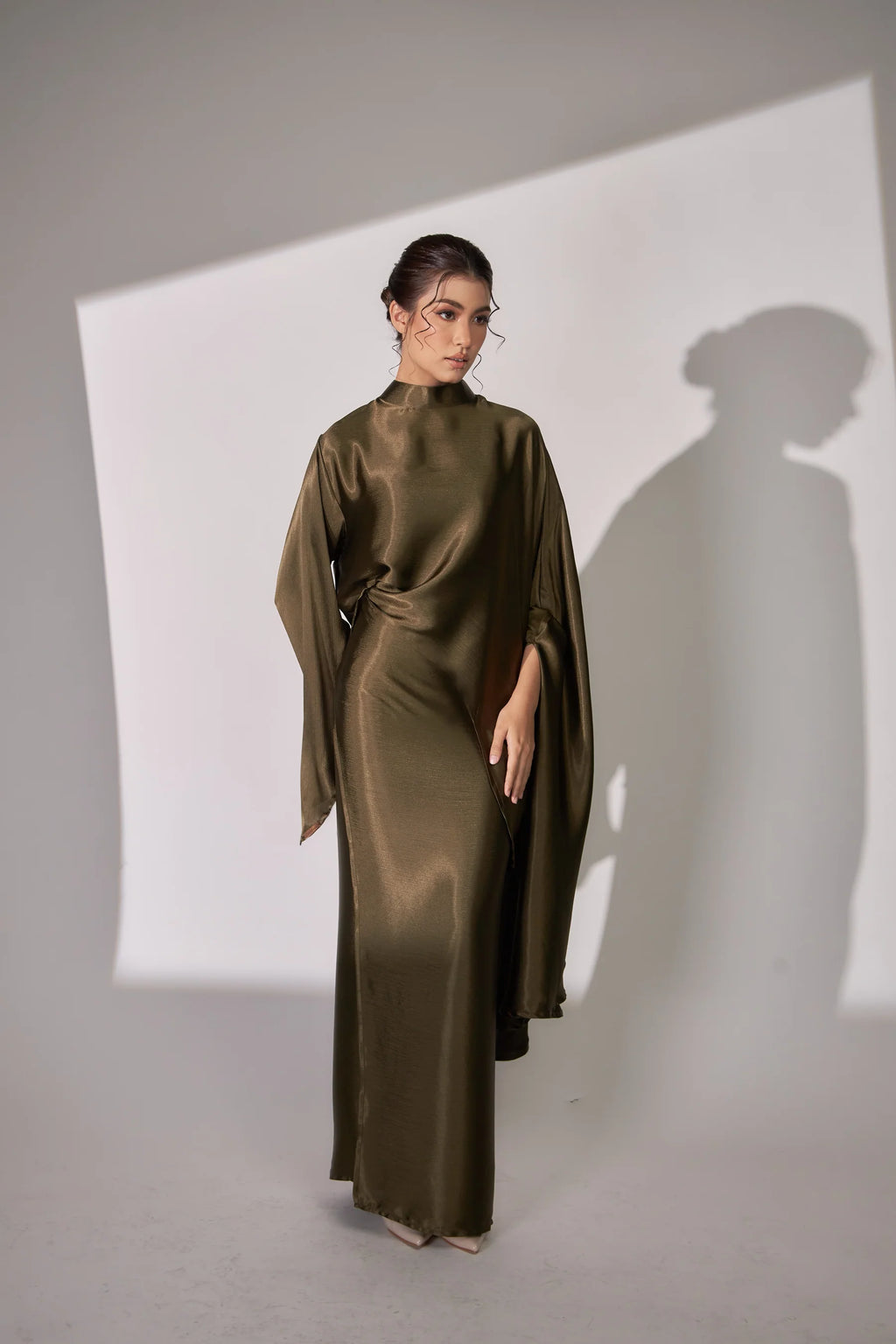 Nurul High Neck Twist Wrap Satin Abaya-Green