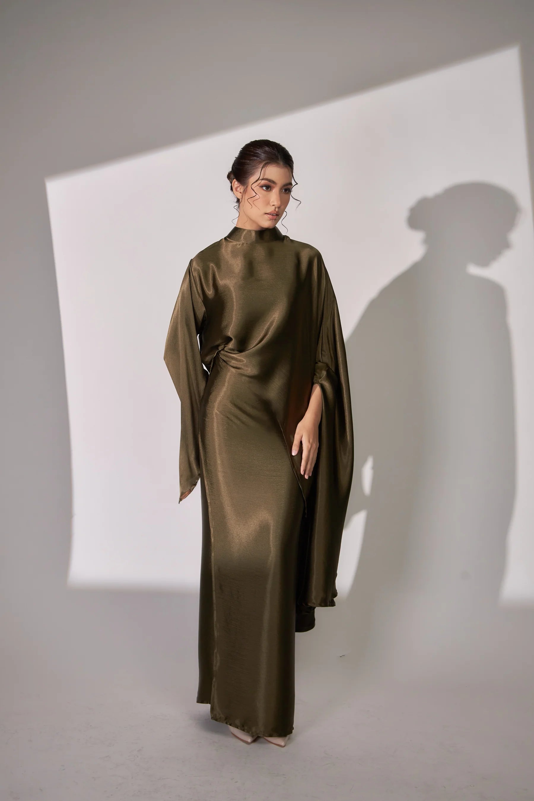 Nurul High Neck Twist Wrap Satin Abaya-Green