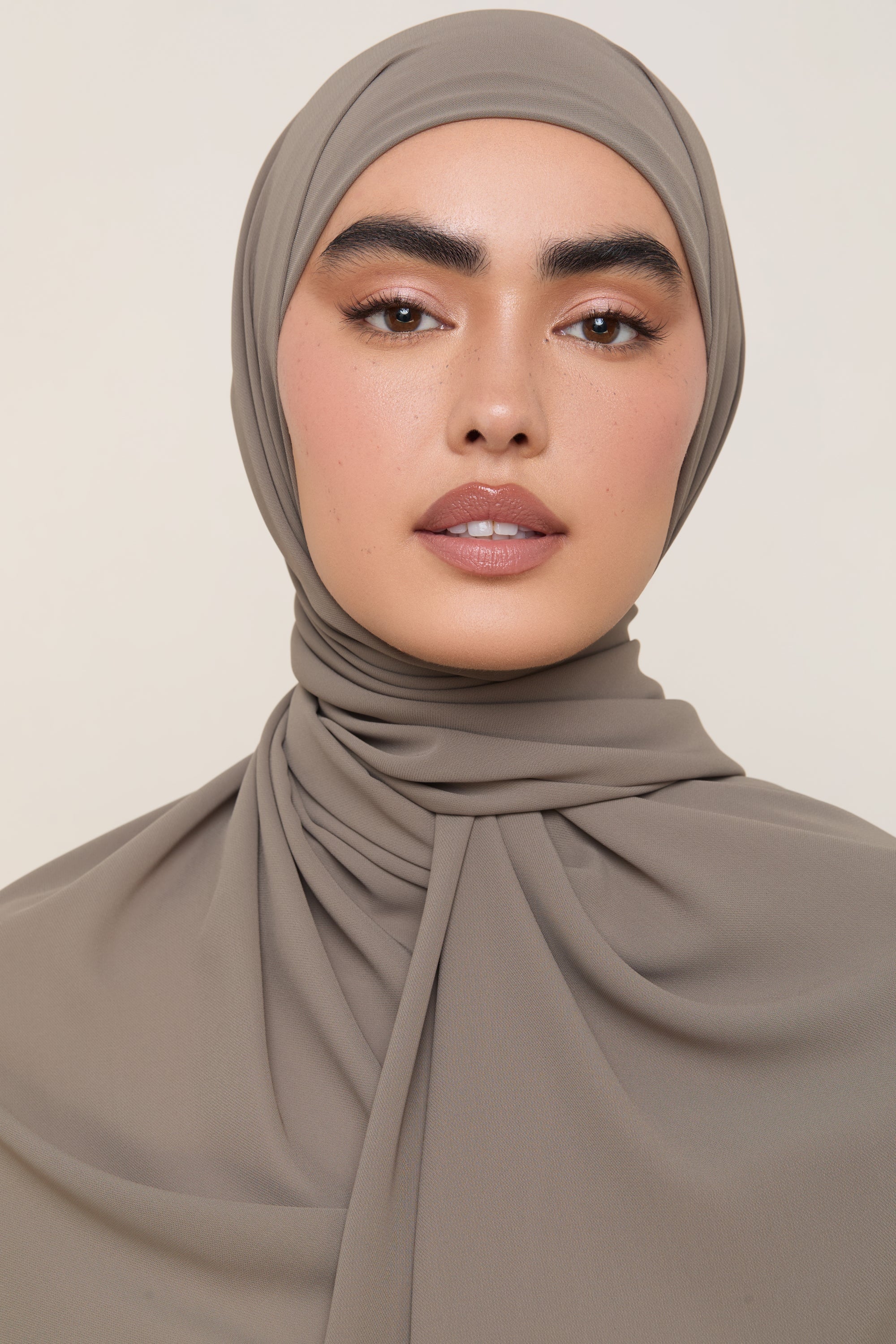 Premium Chiffon Hijab - Truffle Grey
