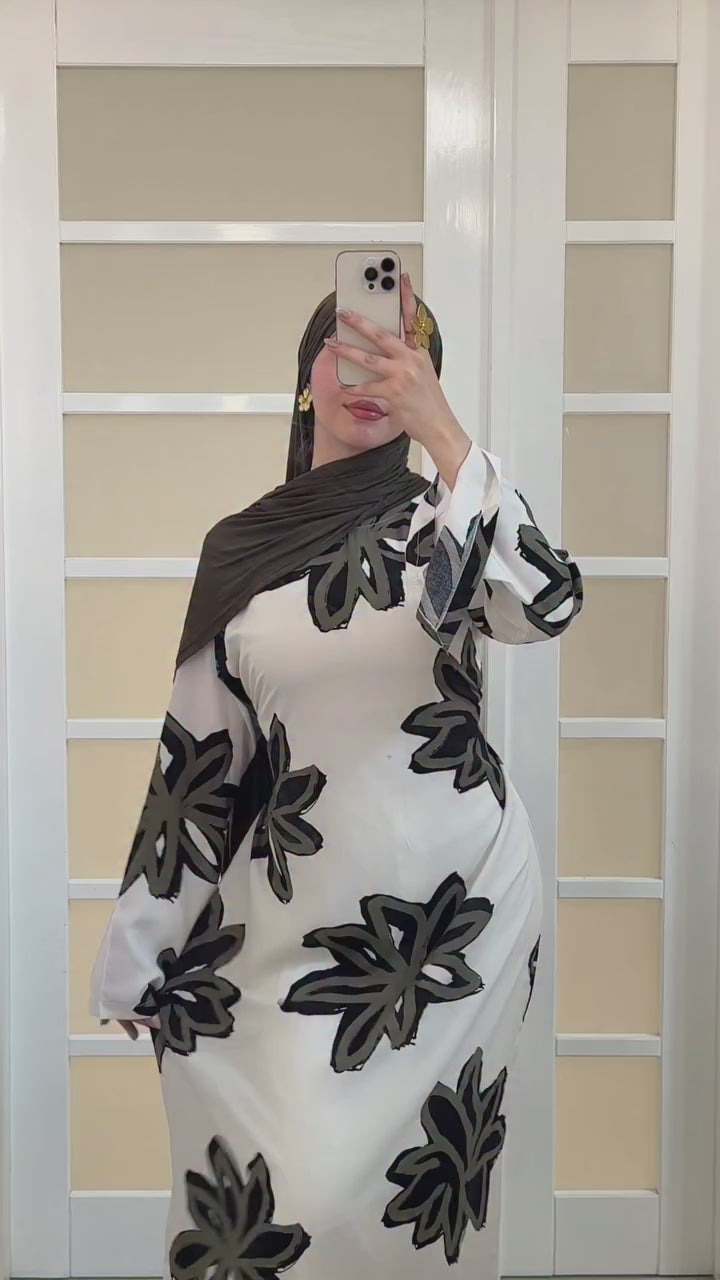 Lila Bold Floral Straight Cut Maxi-Black