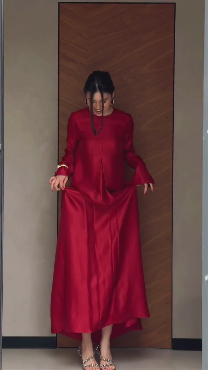 Zainah Pleated Satin Long Abaya