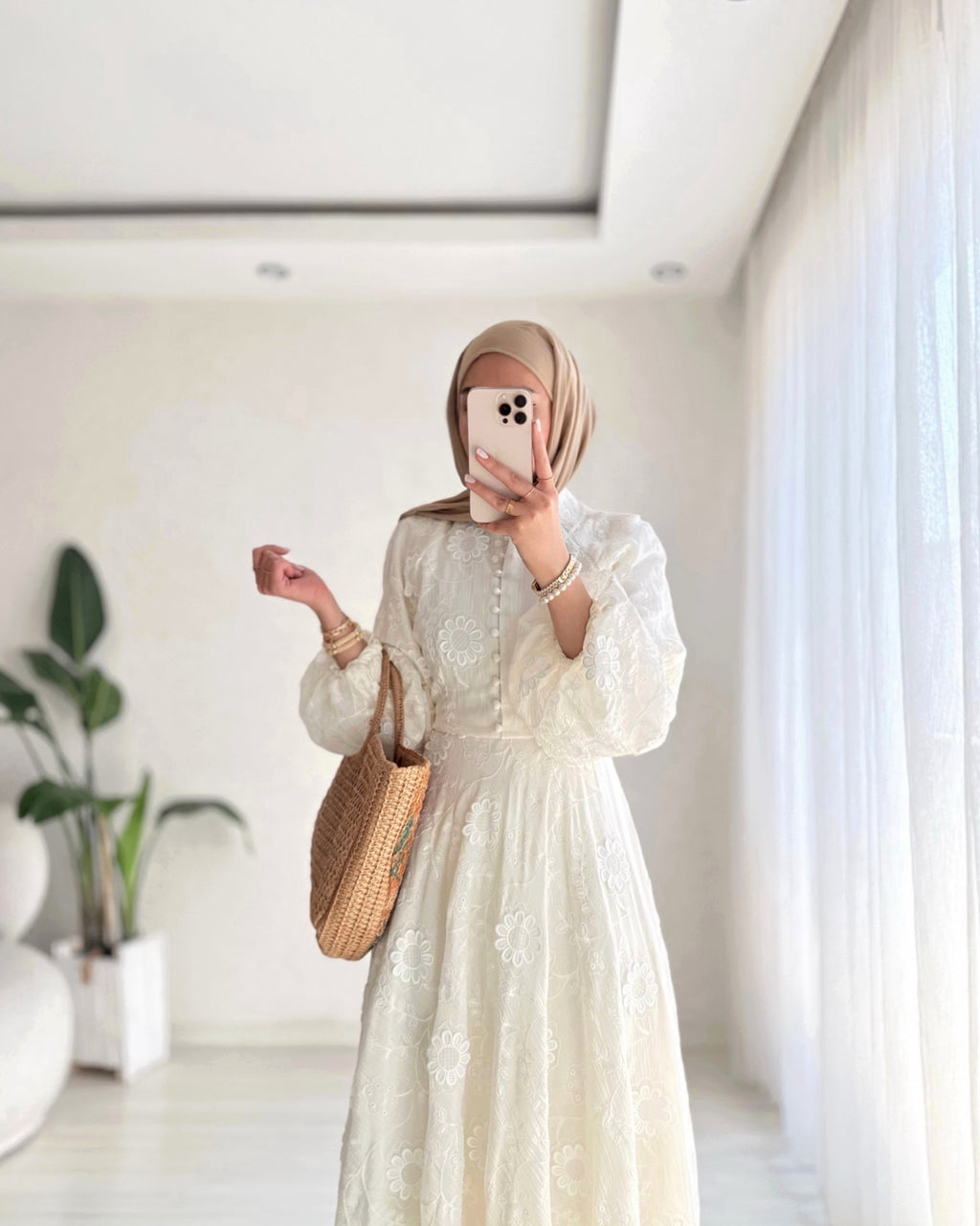 Zaraiah Floral Embroidery Midi Abaya Dress