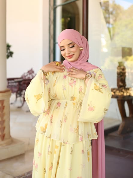 Zahra Tiered Floral Two‑Piece Outfit