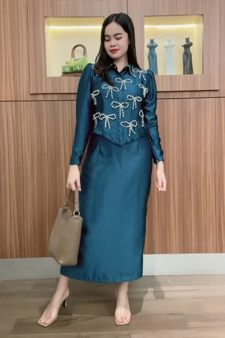 Zahra Bow Beaded Satin Two‑Piece Set