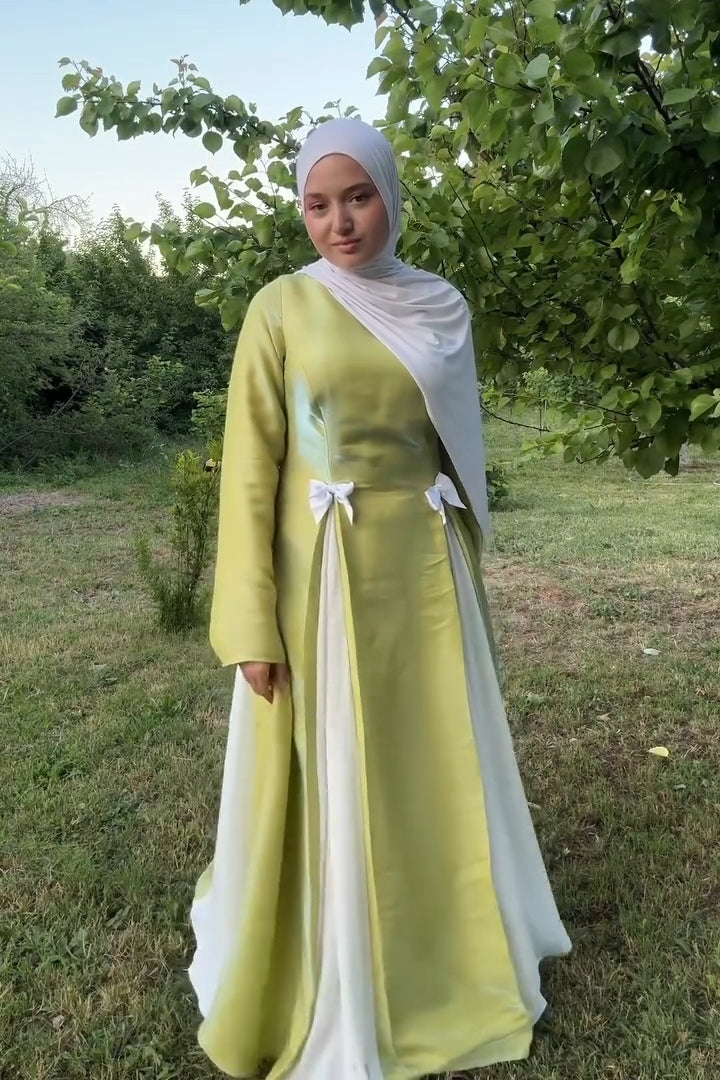 Layla Elegant Bow‑decorated Abaya