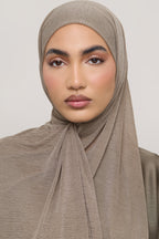حجاب مخطط مطاطي - زيتون