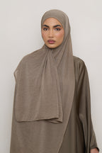 حجاب مخطط مطاطي - زيتون